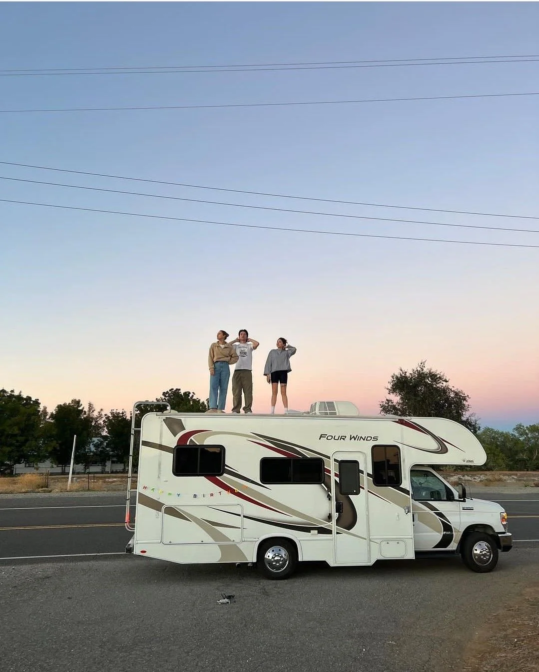 Camplore campervan – zdjęcie 5